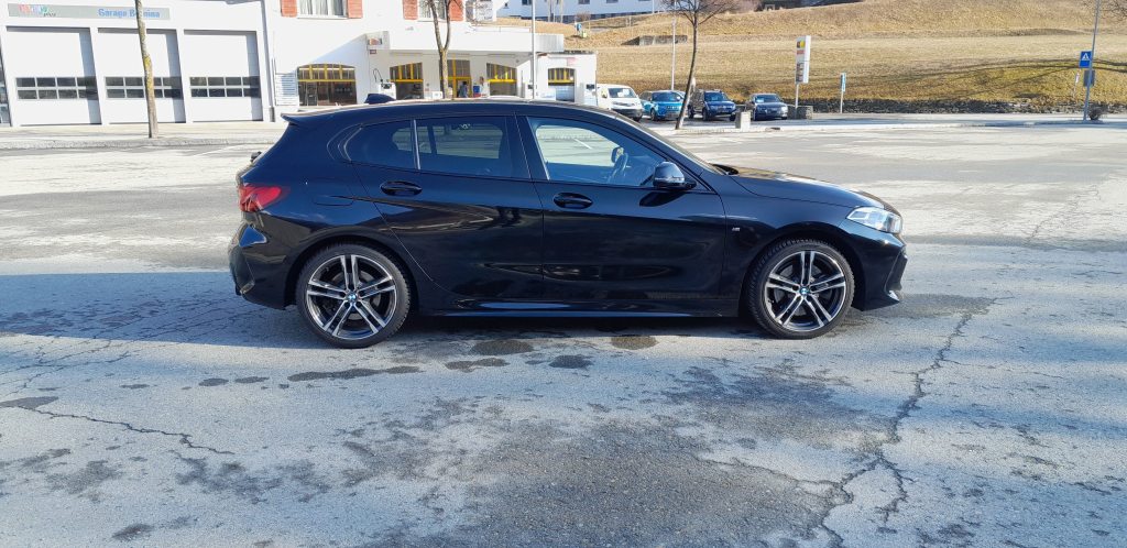 BMW 1er M 120d xDrive, Diesel, Second hand / Used, Automatic - 4