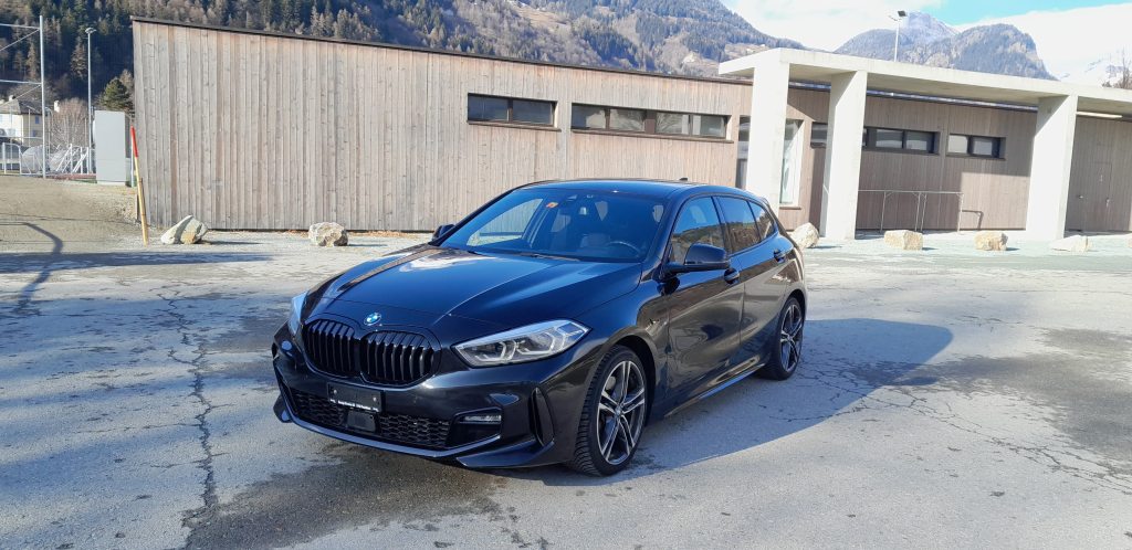 BMW 1er M 120d xDrive, Diesel, Second hand / Used, Automatic - 2