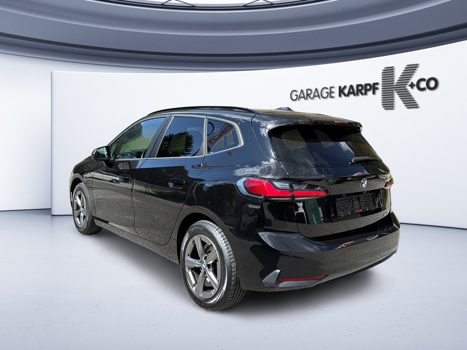 BMW 218i Active Tourer, Benzin, Occasion / Gebraucht, Automatik - 3