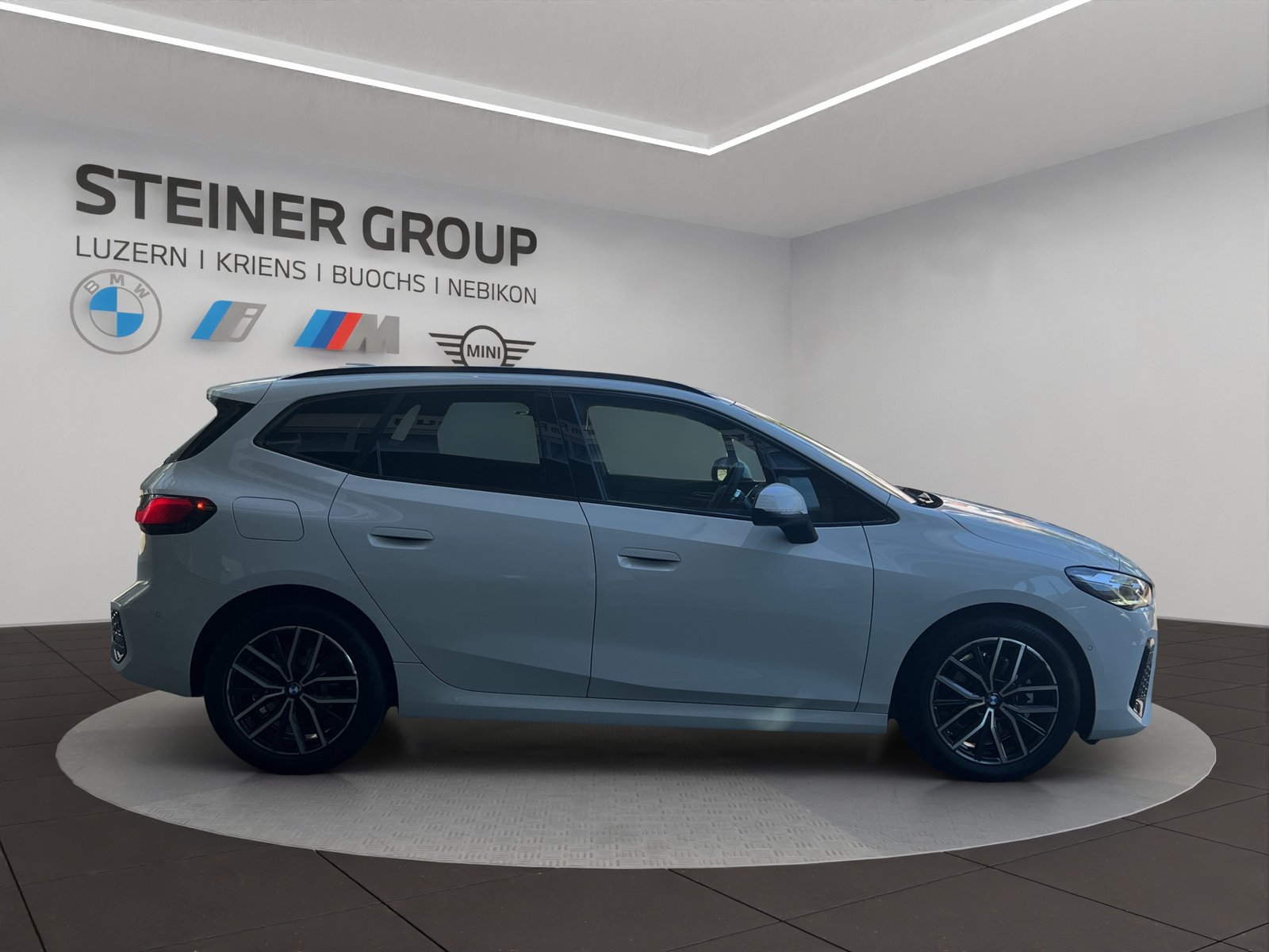 BMW 218d Active Tourer M Sport DKG, Diesel, Neuwagen, Automatik - 5