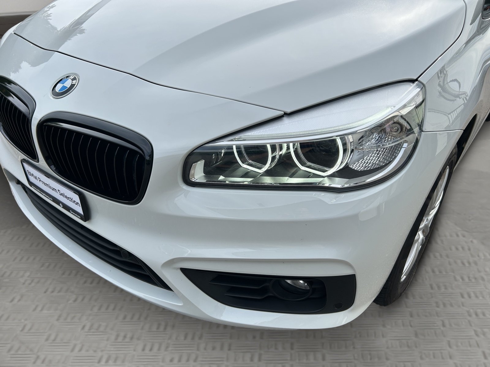 BMW 218d Active Tourer Steptronic, Diesel, Occasion / Gebraucht, Automatik - 6