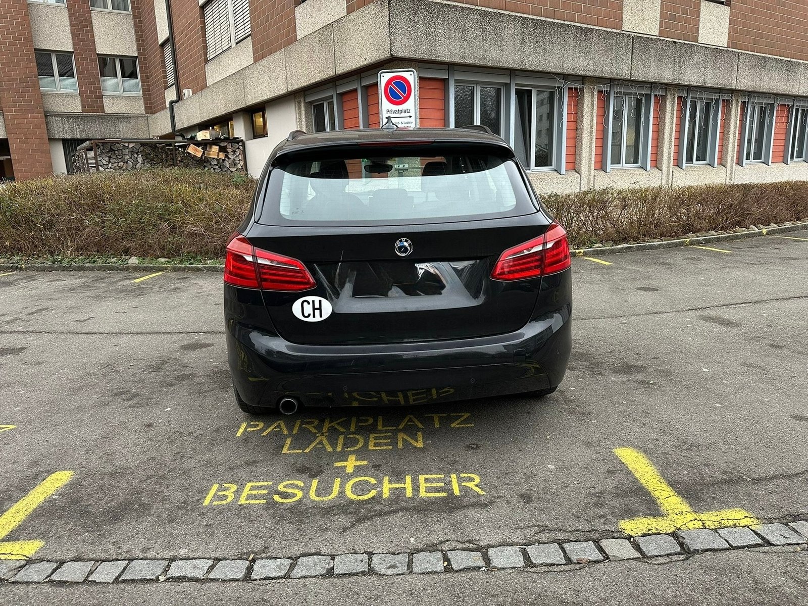 BMW 2er Reihe F45 Active Tourer 218i, Benzin, Occasion / Gebraucht, Handschaltung - 3
