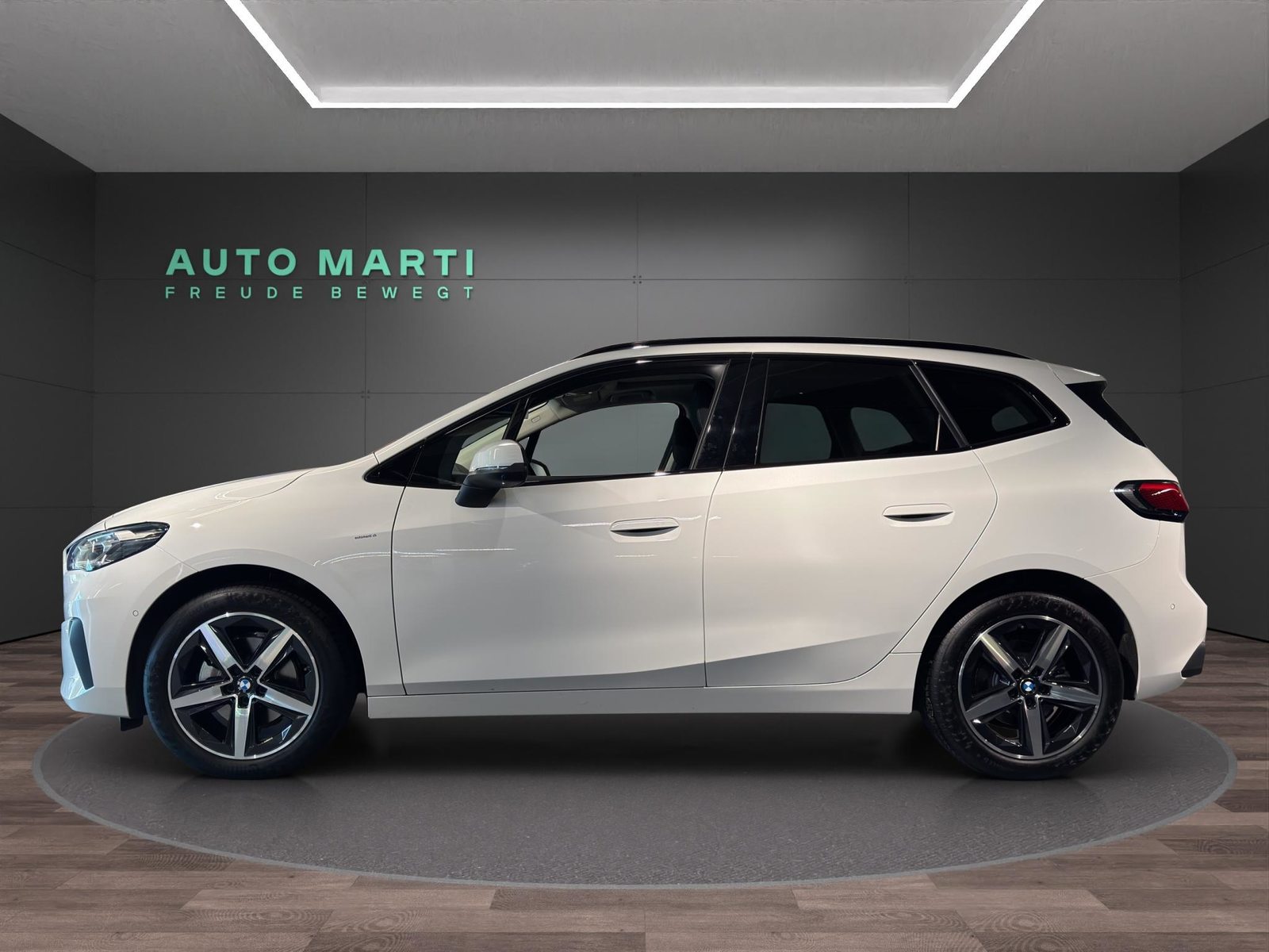 BMW 218d Active Tourer, Diesel, Occasion / Gebraucht, Automatik - 2