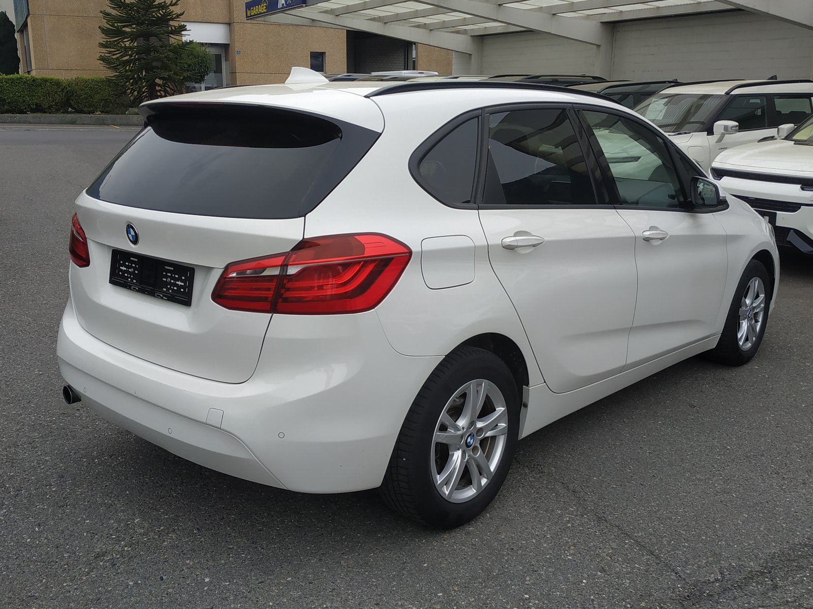 BMW 218i Active Tourer Steptronic Automat, Benzin, Occasion / Gebraucht, Automatik - 7