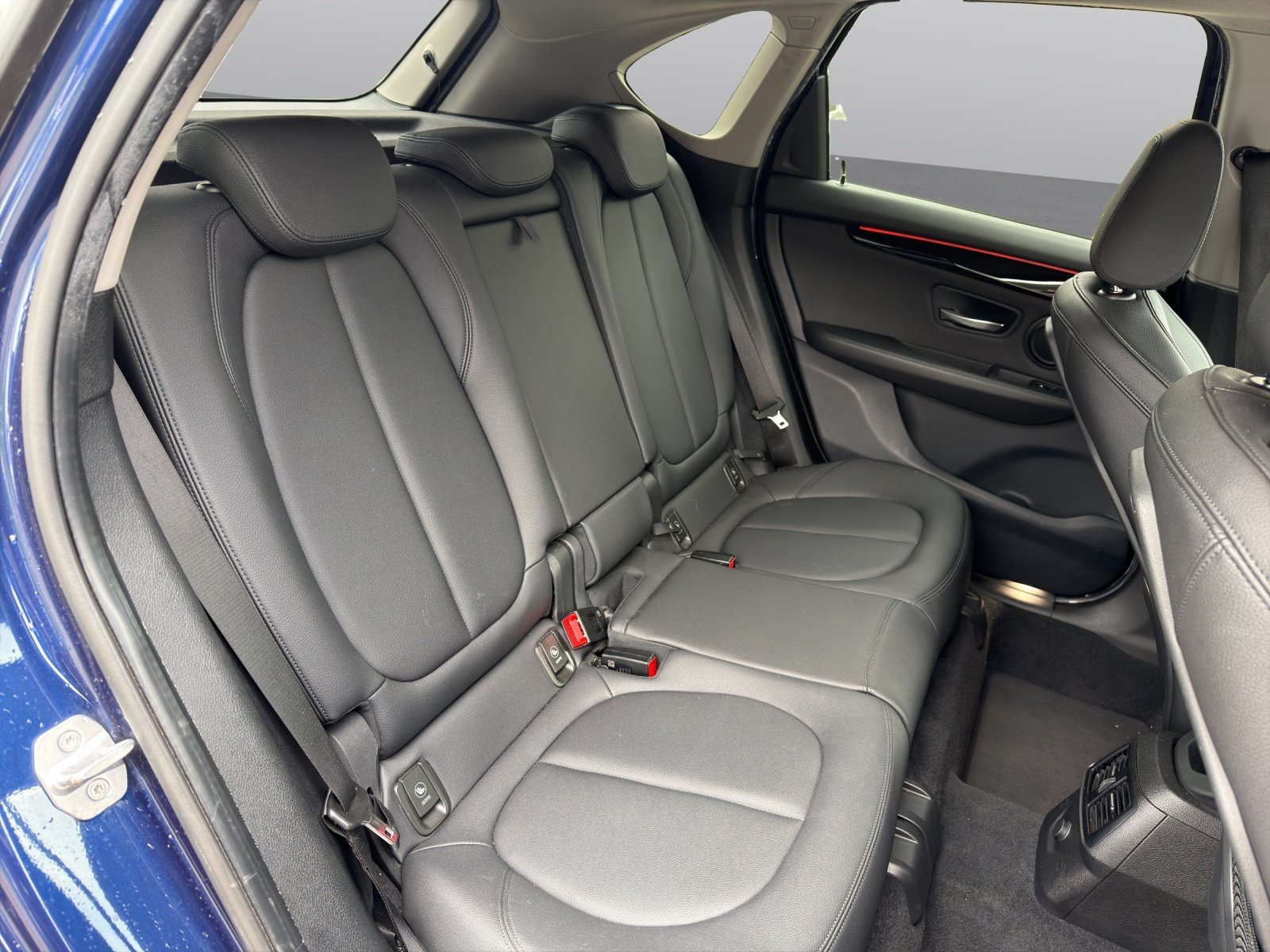 BMW 218i Active Tourer Sport Line, Petrol, Second hand / Used, Manual - 4