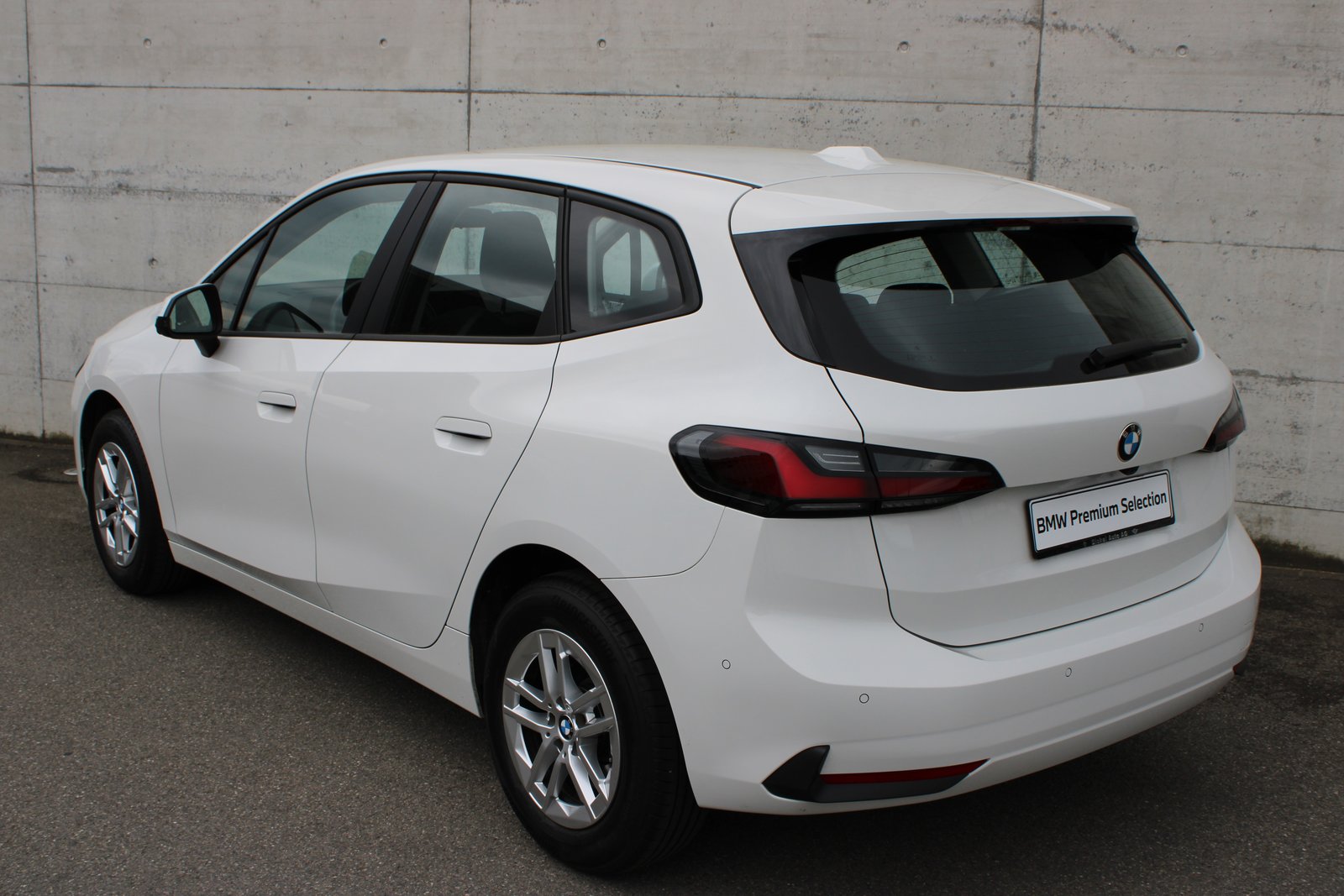 BMW 218i Active Tourer, Petrol, Second hand / Used, Automatic - 6