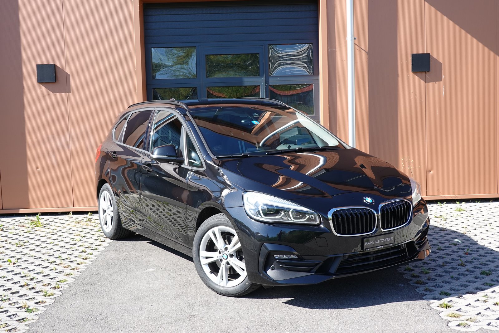 BMW 218d Active Tourer Steptronic - * Véhicule CH *