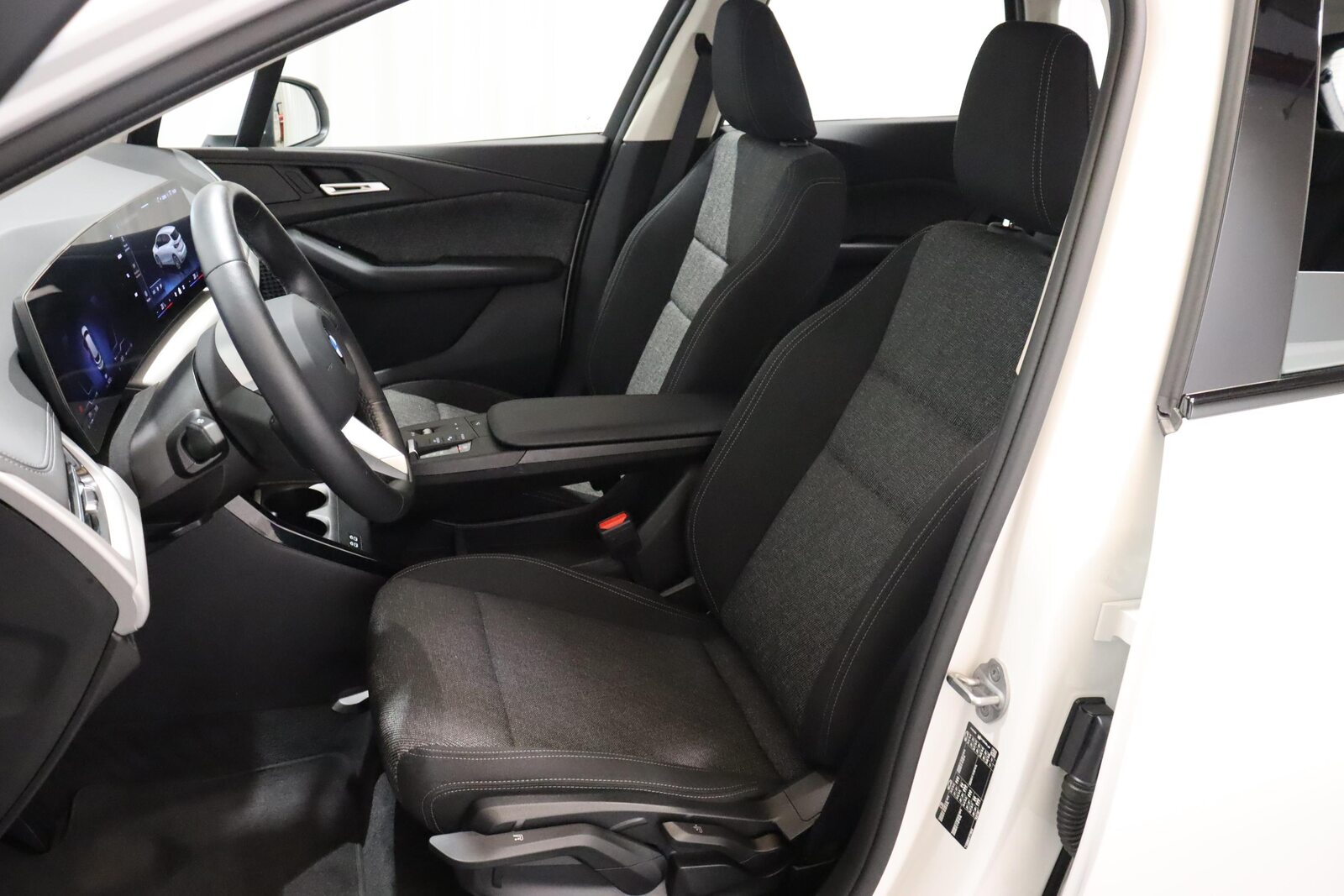 BMW 218i Active Tourer, Benzin, Occasion / Gebraucht, Automatik - 7