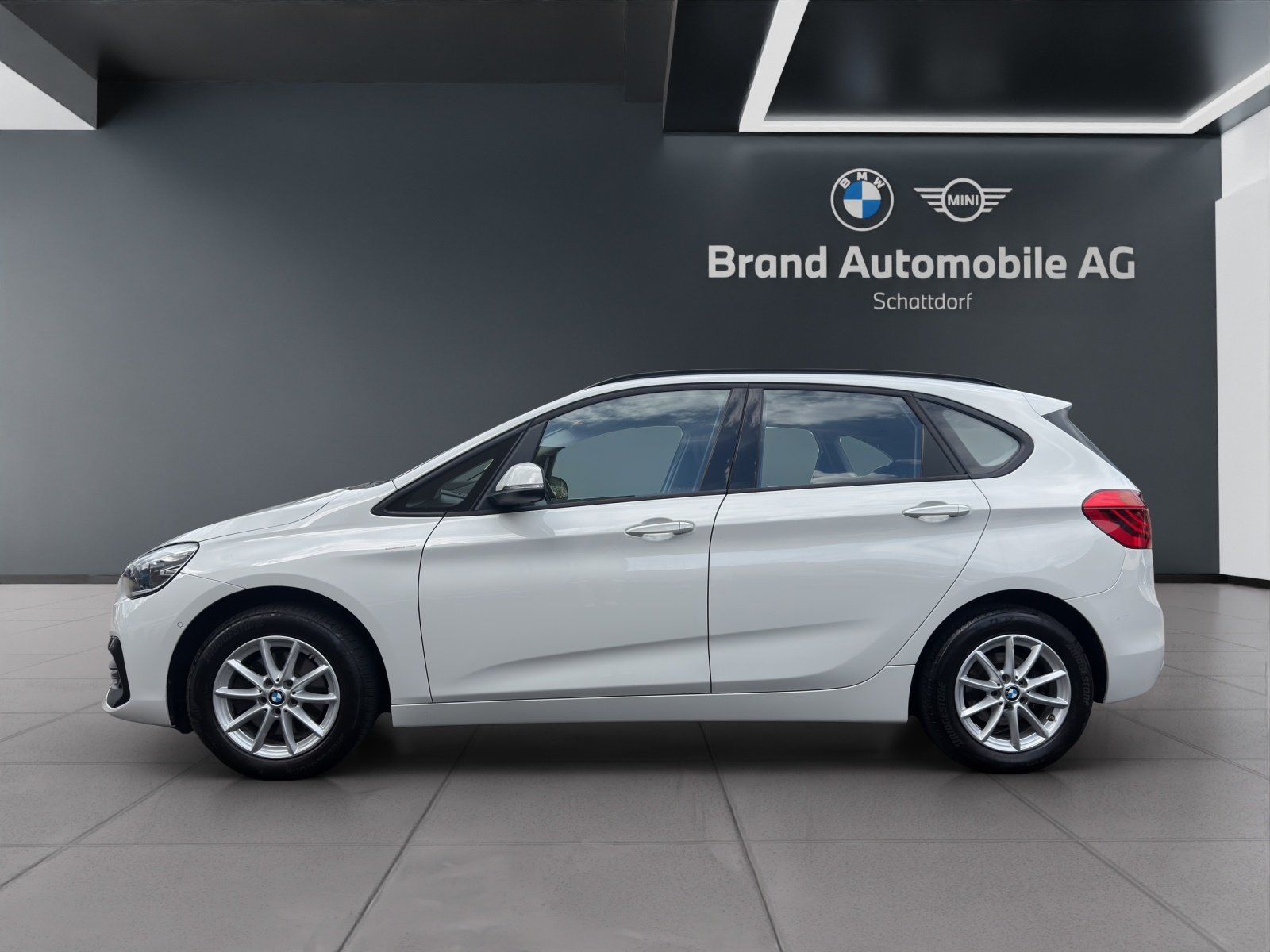 BMW 218d Active Tourer, Diesel, Occasion / Gebraucht, Automatik - 2