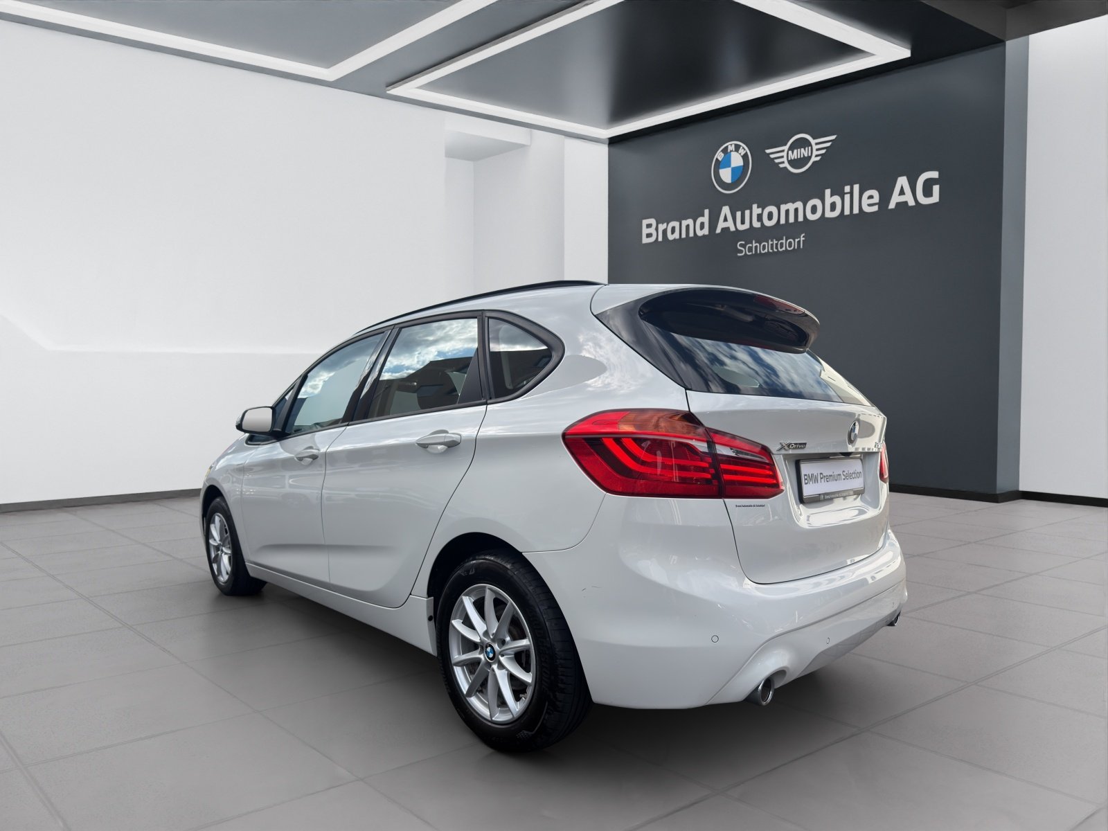 BMW 218d Active Tourer, Diesel, Occasion / Gebraucht, Automatik - 3