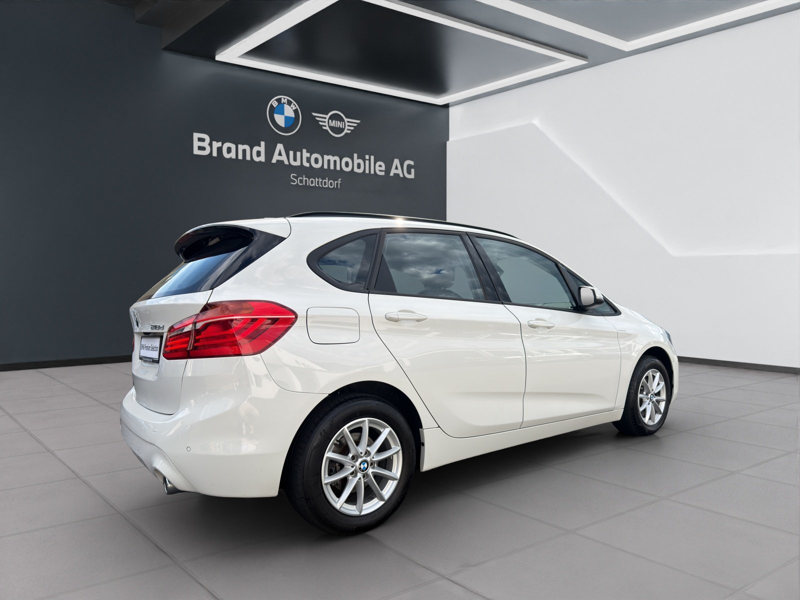 BMW 218d Active Tourer, Diesel, Occasion / Gebraucht, Automatik - 5