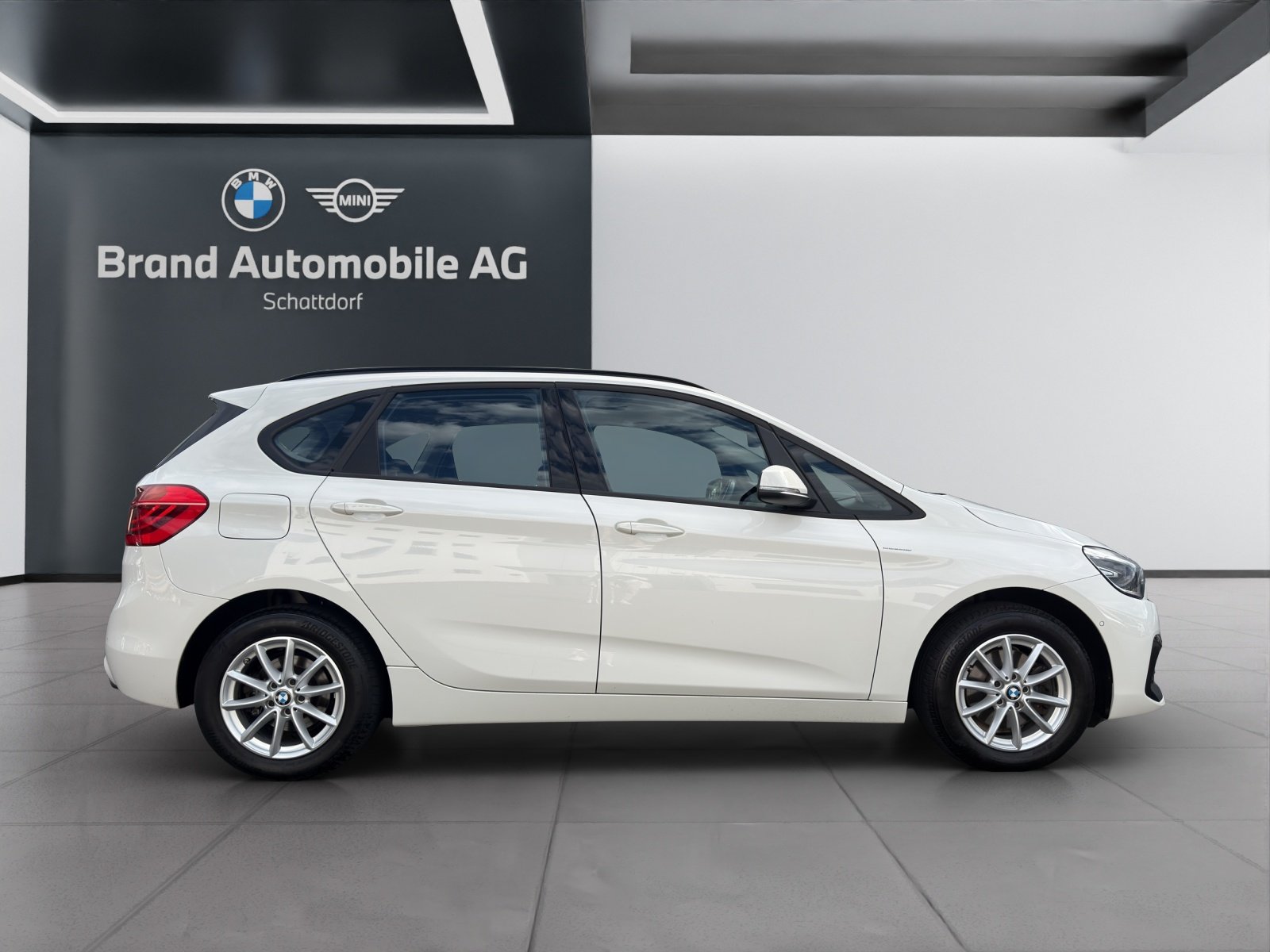 BMW 218d Active Tourer, Diesel, Occasion / Gebraucht, Automatik - 6