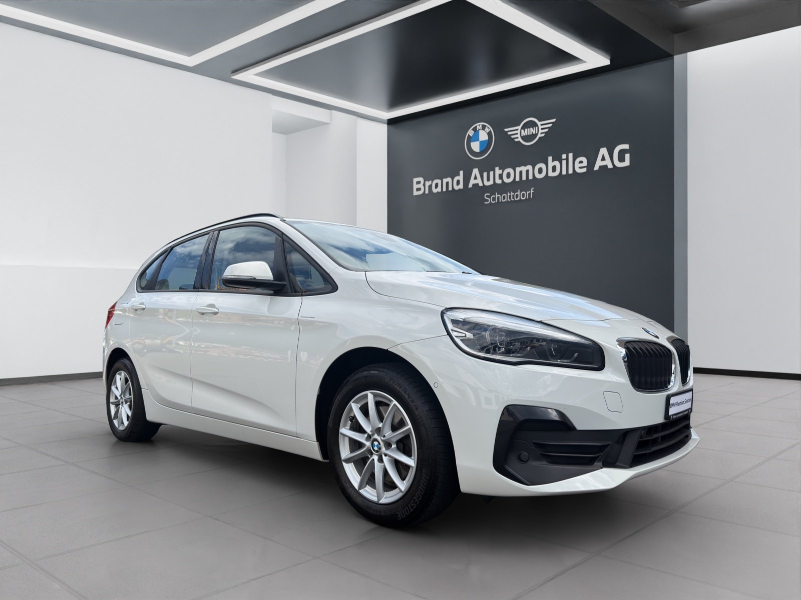 BMW 218d Active Tourer, Diesel, Occasion / Gebraucht, Automatik - 7