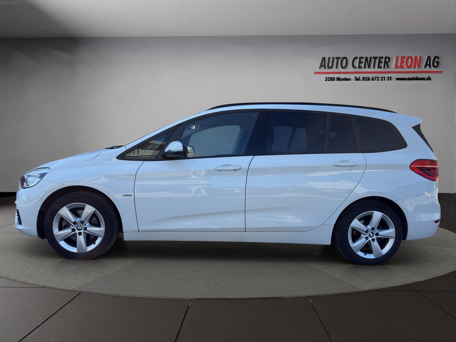 BMW 218d Gran Tourer Steptronic, Diesel, Occasion / Gebraucht, Automatik - 2
