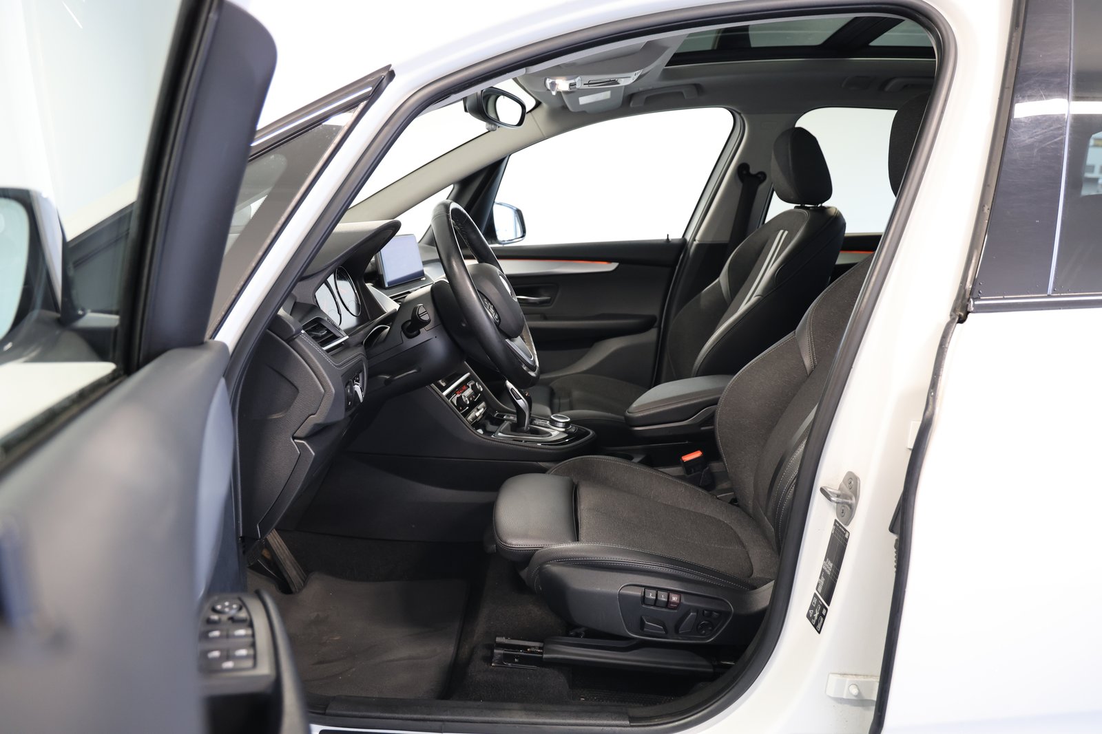 BMW 218d Gran Tourer 7-Sitzer Steptronic Sport Line, Diesel, Occasion / Utilisé, Automatique - 6