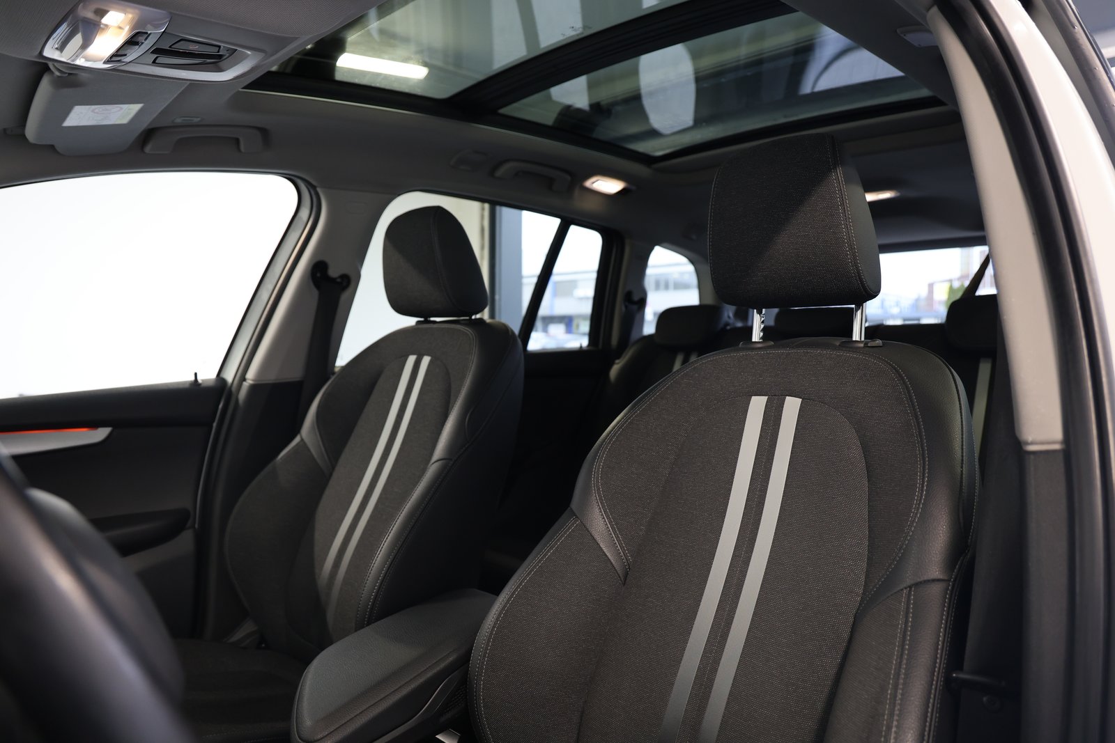 BMW 218d Gran Tourer 7-Sitzer Steptronic Sport Line, Diesel, Occasion / Utilisé, Automatique - 7