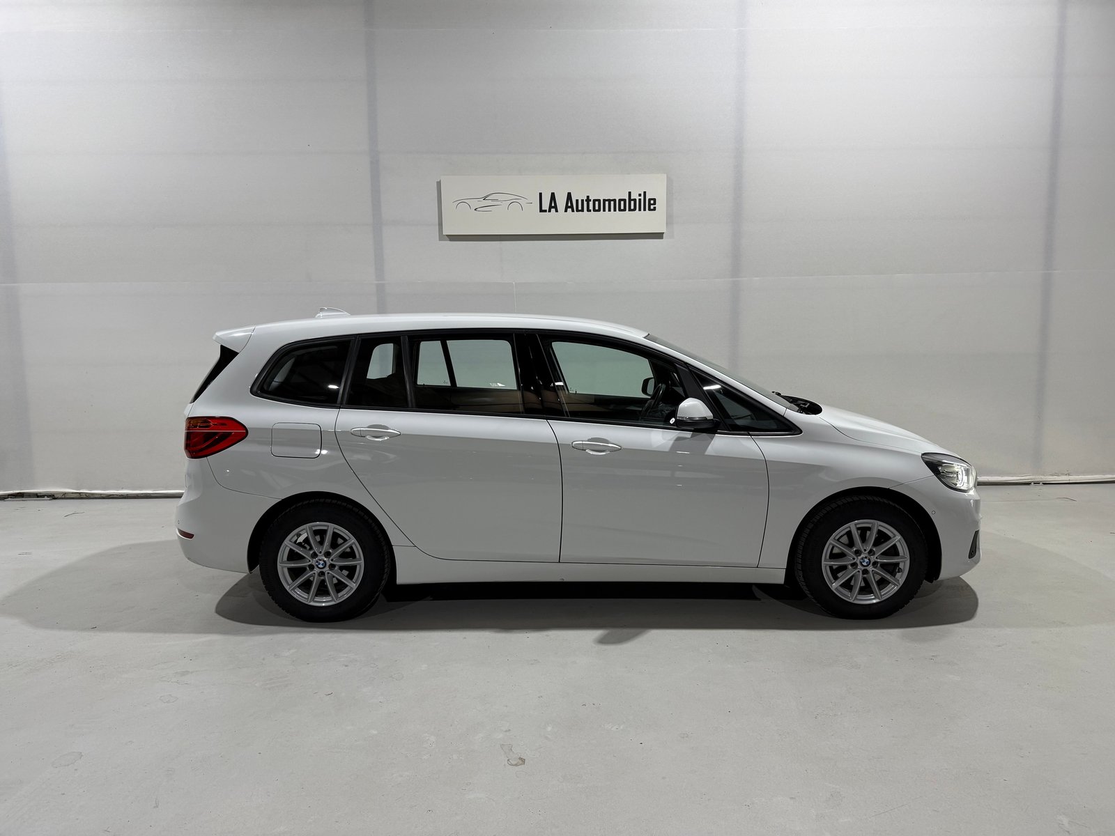 BMW 218d Gran Tourer Steptronic, Diesel, Occasion / Gebraucht, Automatik - 7