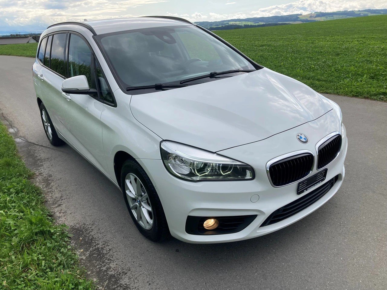 BMW 218d Gran Tourer Steptronic, Diesel, Occasion / Gebraucht, Automatik - 2