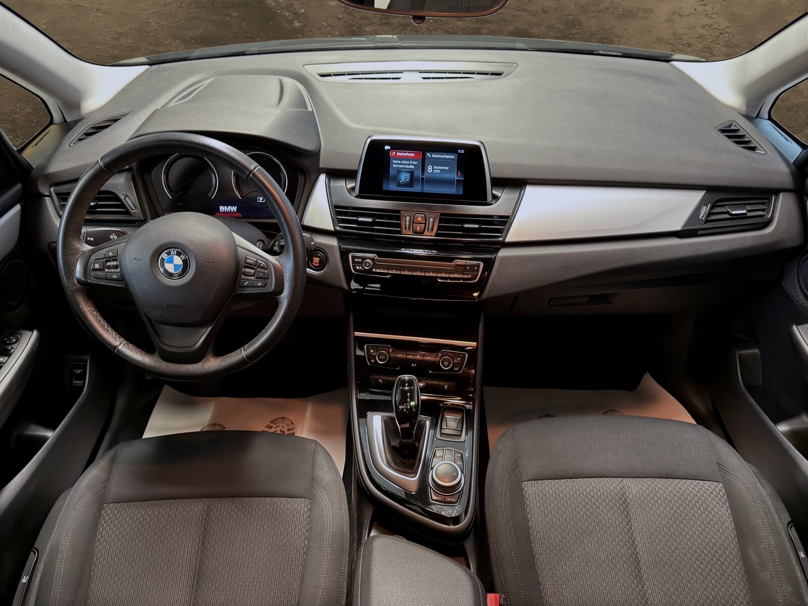 BMW 218d Gran Tourer Steptronic, Diesel, Occasion / Gebraucht, Automatik - 4