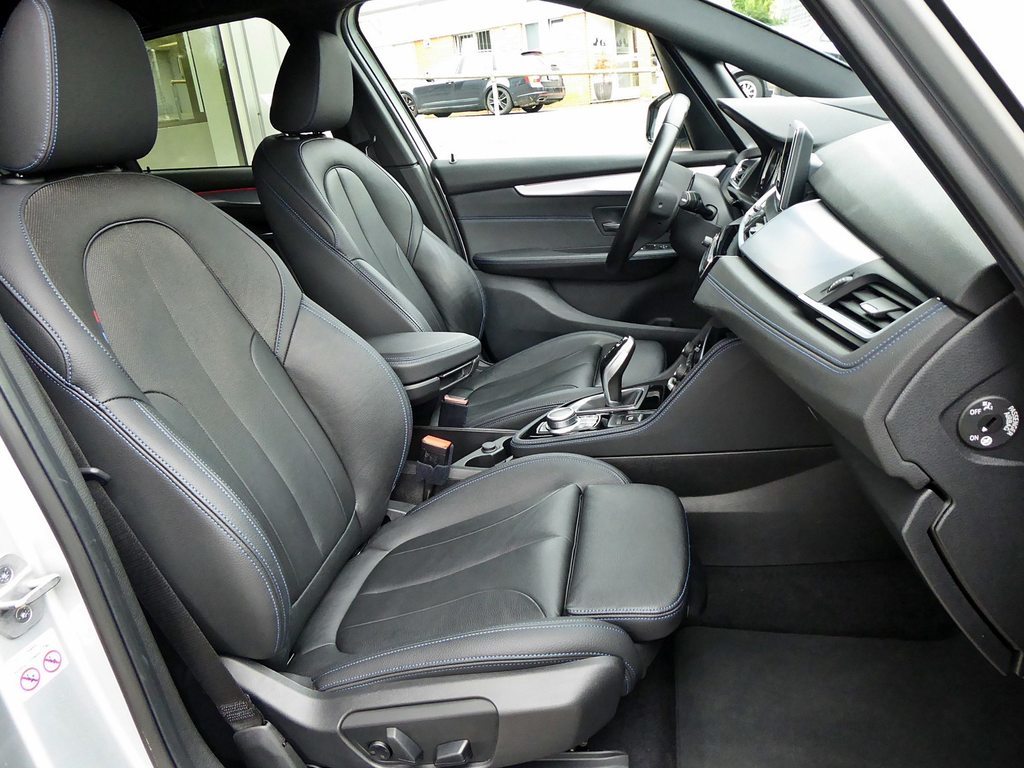 BMW 218d ActiveT MSport, Diesel, Occasion / Utilisé, Automatique - 5