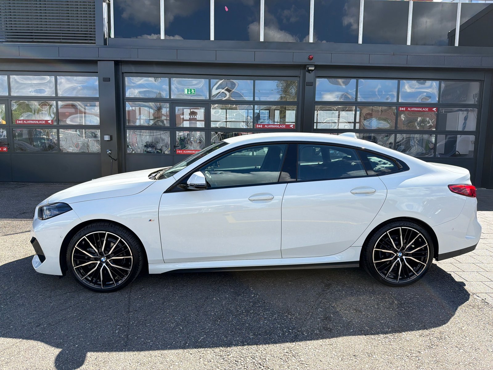 BMW 218i Gran Coupé M Sport Steptronic, Benzin, Occasion / Gebraucht, Automatik - 3