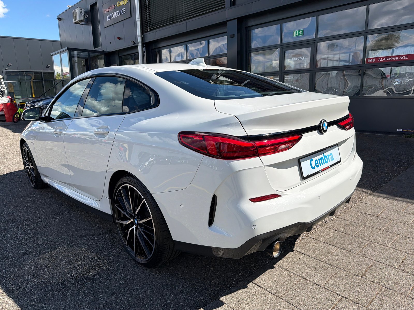 BMW 218i Gran Coupé M Sport Steptronic, Benzin, Occasion / Gebraucht, Automatik - 4