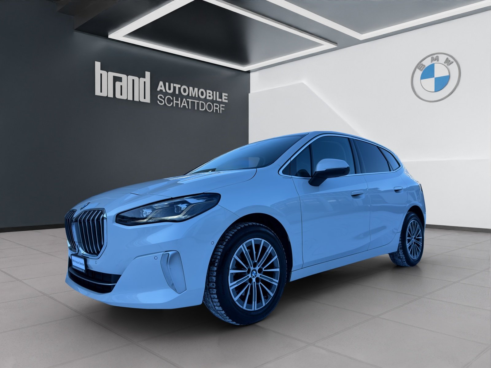 BMW 218i paddles Active Tourer