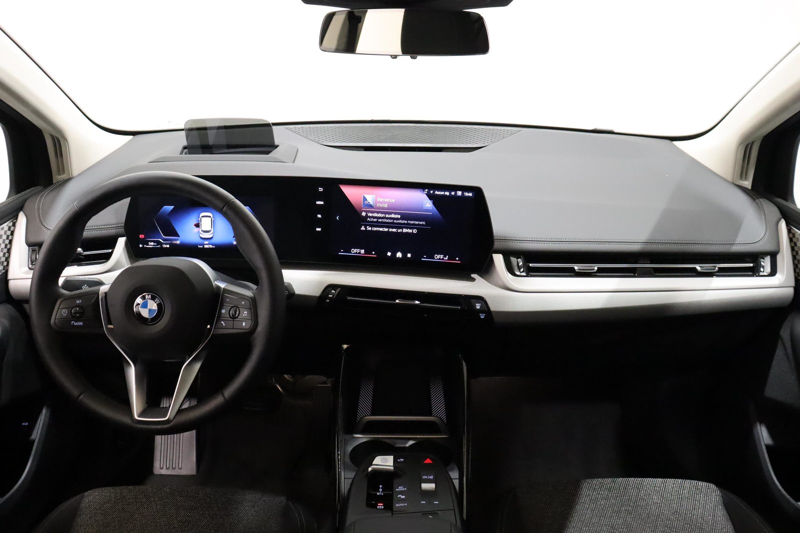 BMW 218d paddles Active Tourer, Diesel, Occasioni / Usate, Automatico - 7