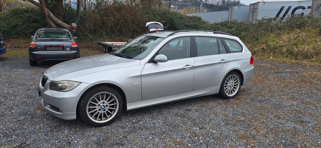 BMW 220 Active Tourer 325xi more4you, Essence, Occasion / Utilisé, Automatique - 2