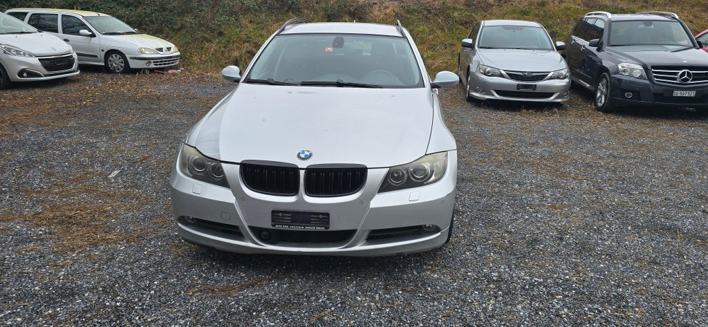 BMW 220 Active Tourer 325xi more4you, Essence, Occasion / Utilisé, Automatique - 3