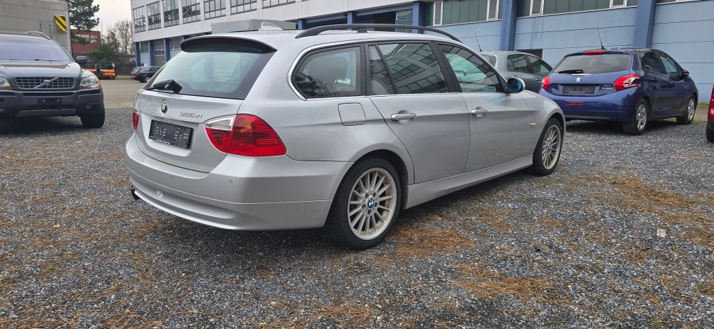 BMW 220 Active Tourer 325xi more4you, Essence, Occasion / Utilisé, Automatique - 4