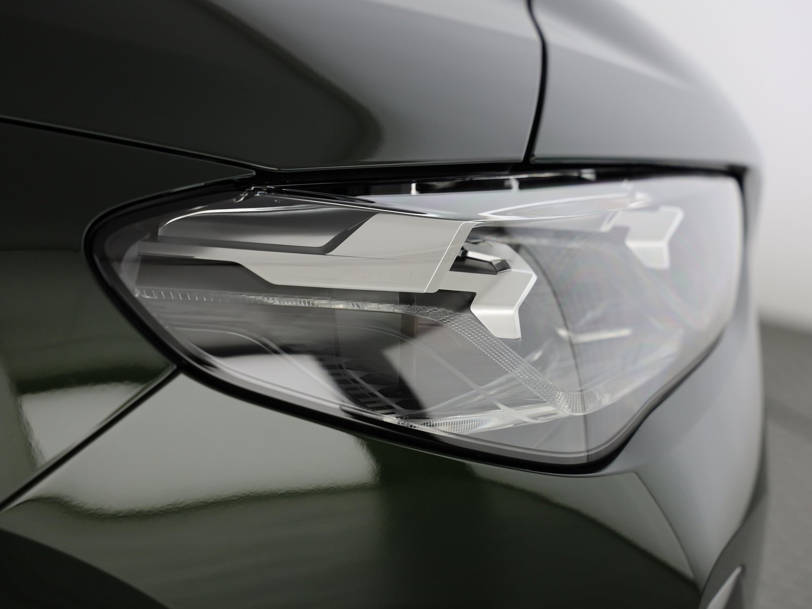 BMW 220i Active Tourer, Mild-Hybrid Petrol/Electric, New car, Automatic - 6