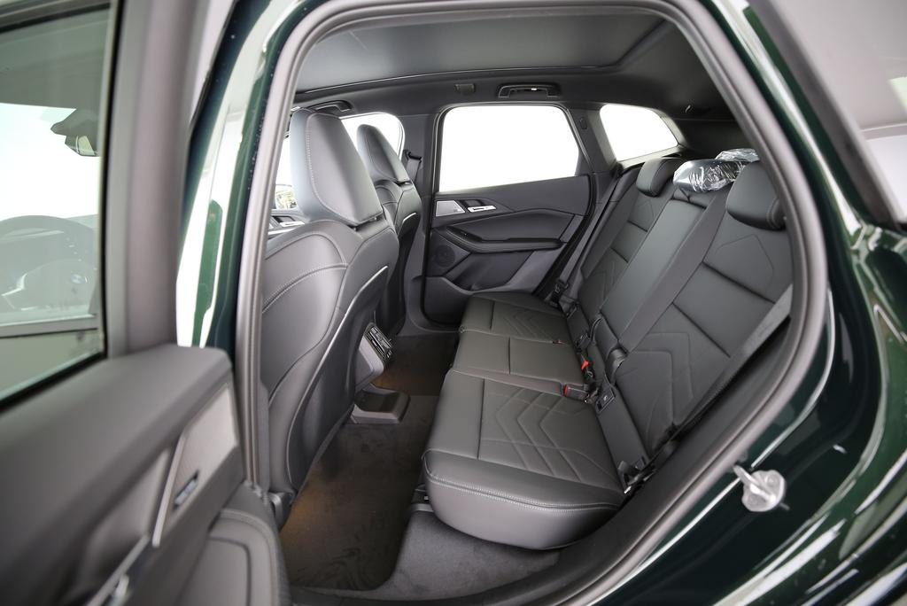 BMW 220i Active Tourer, Mild-Hybrid Benzin/Elektro, Neuwagen, Automatik - 6
