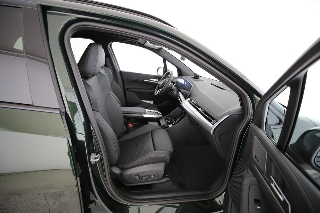 BMW 220i Active Tourer, Mild-Hybrid Benzin/Elektro, Neuwagen, Automatik - 7