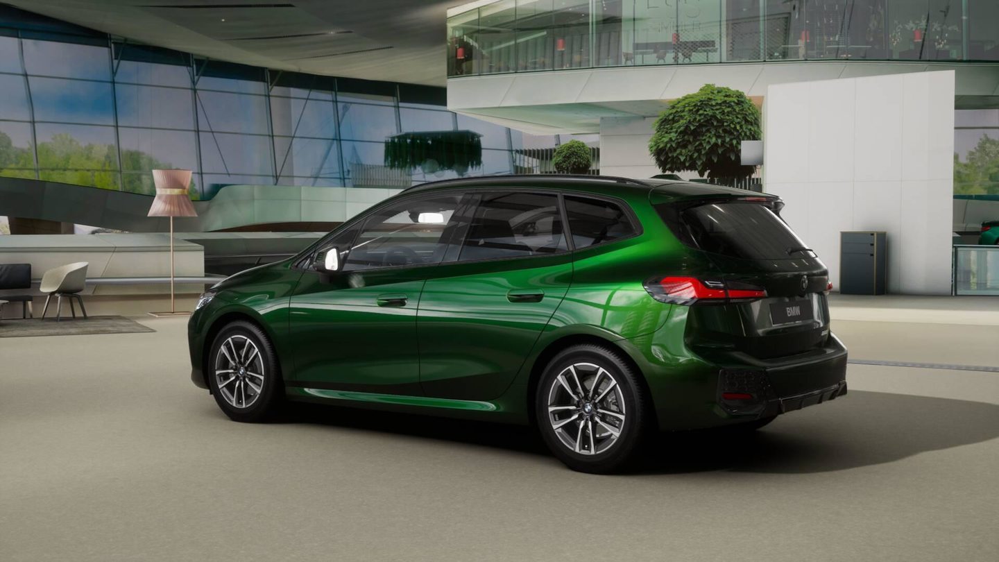 BMW 220i Active Tourer, Mild-Hybrid Petrol/Electric, New car, Automatic - 2