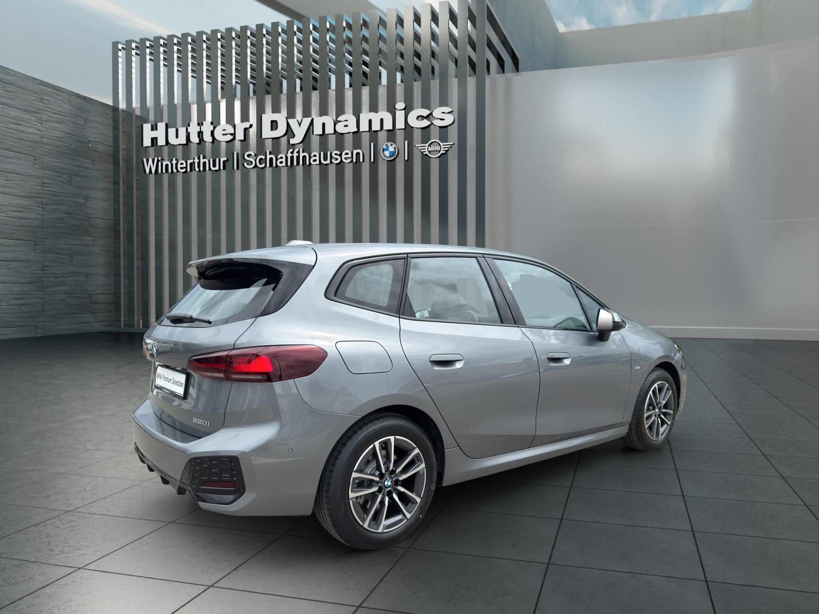 BMW 220i Active Tourer M Sport, Hybride Léger Essence/Électricité, Occasion / Utilisé, Automatique - 5