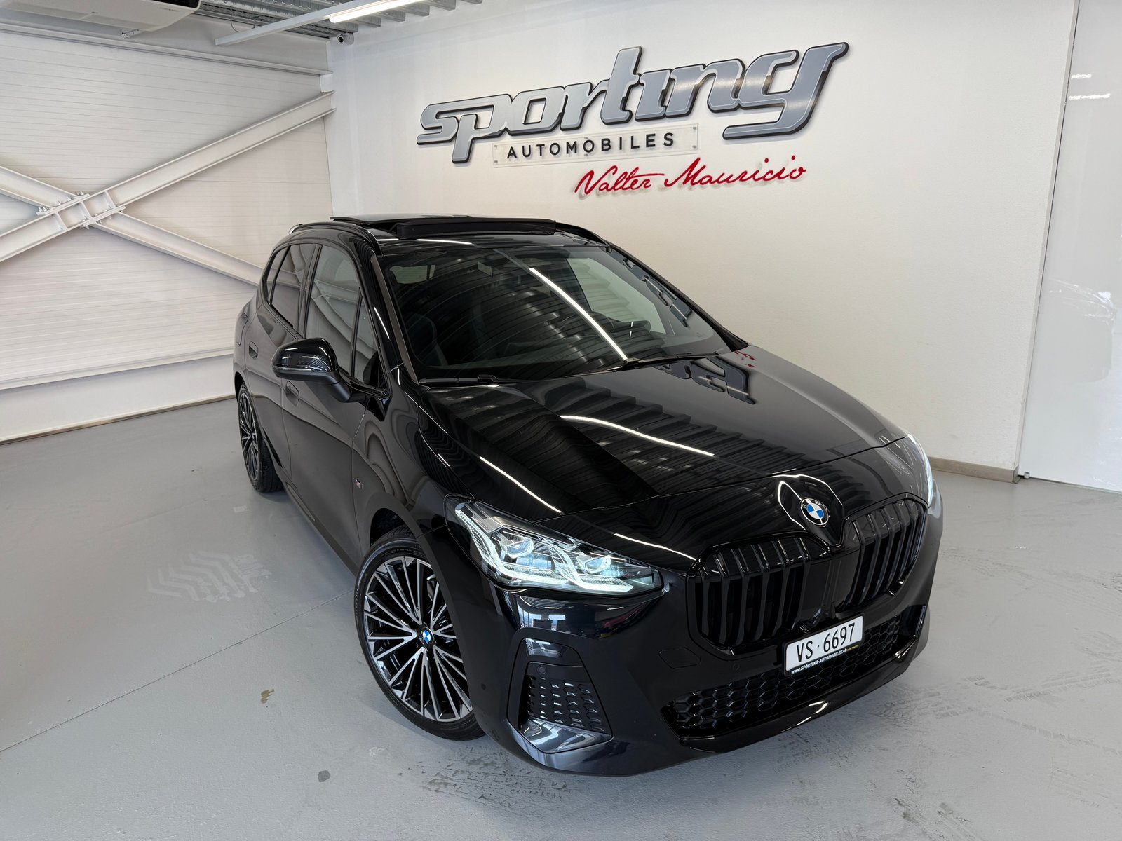 BMW 220i Active Tourer M Sport DKG CH Auto Fulls black Fulls opt