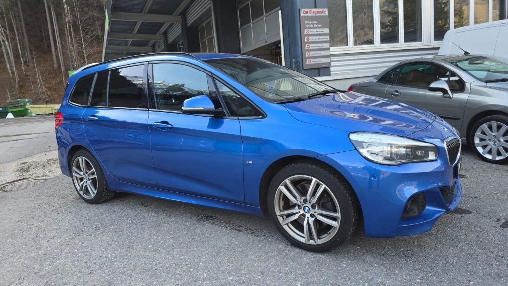 BMW 220 Active Tourer 220i SAG, Petrol, Second hand / Used, Automatic - 4