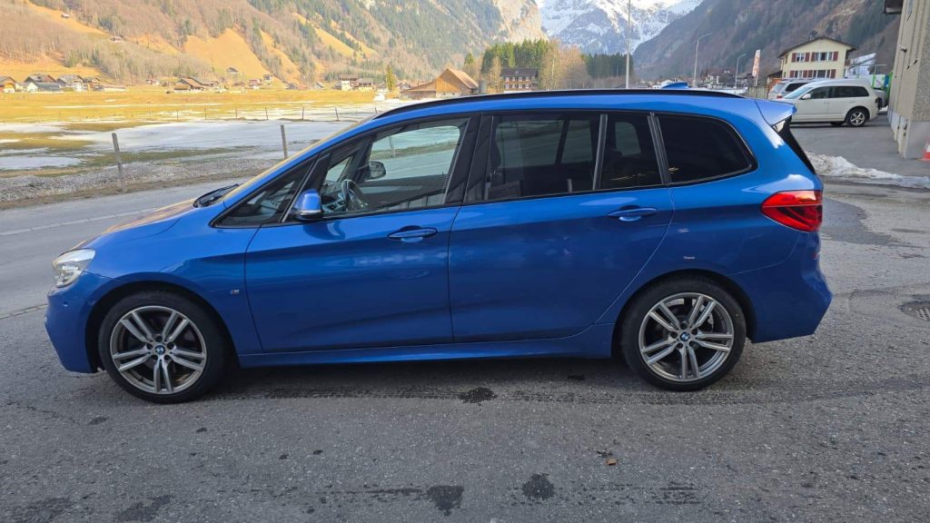 BMW 220 Active Tourer 220i SAG, Petrol, Second hand / Used, Automatic - 2