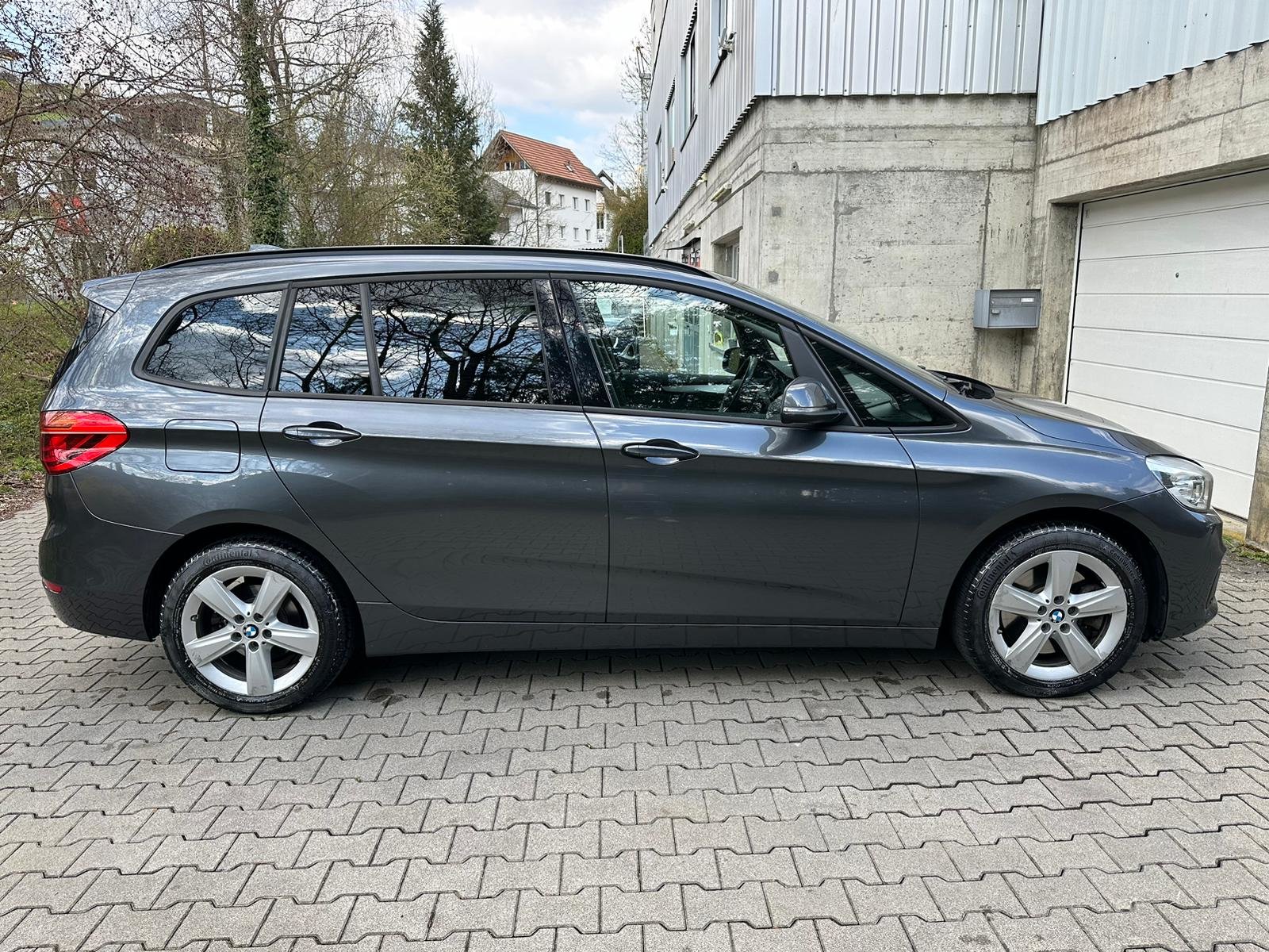 BMW 220d Gran Tourer Steptronic, Diesel, Occasion / Utilisé, Automatique - 6