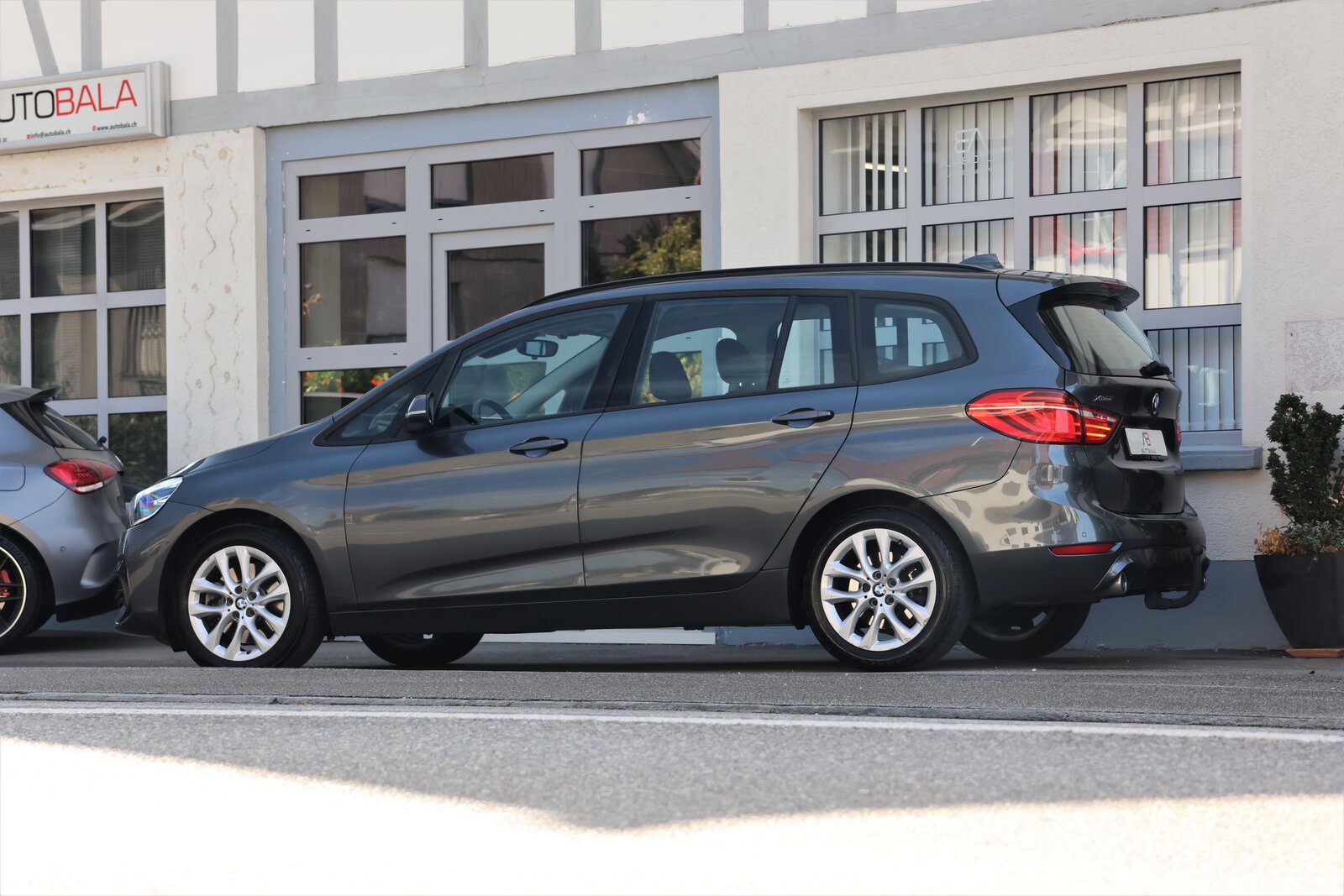 BMW 220d Gran Tourer Steptronic, Diesel, Occasion / Gebraucht, Automatik - 4