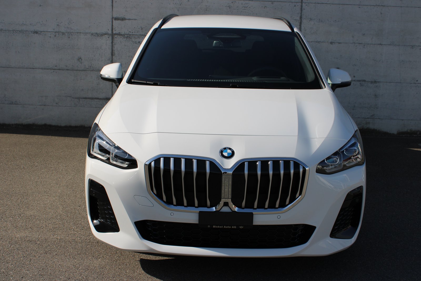 BMW 220i Act. Tour. M Sport, Mild-Hybrid Benzin/Elektro, Neuwagen, Automatik - 2
