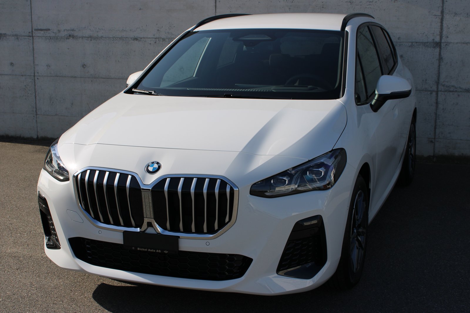 BMW 220i Act. Tour. M Sport, Mild-Hybrid Benzin/Elektro, Neuwagen, Automatik - 6