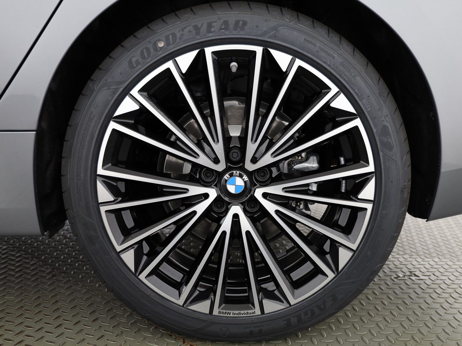 BMW 223i xDrive SDKG Active Tourer, Hybride Léger Essence/Électricité, Voiture nouvelle, Automatique - 4