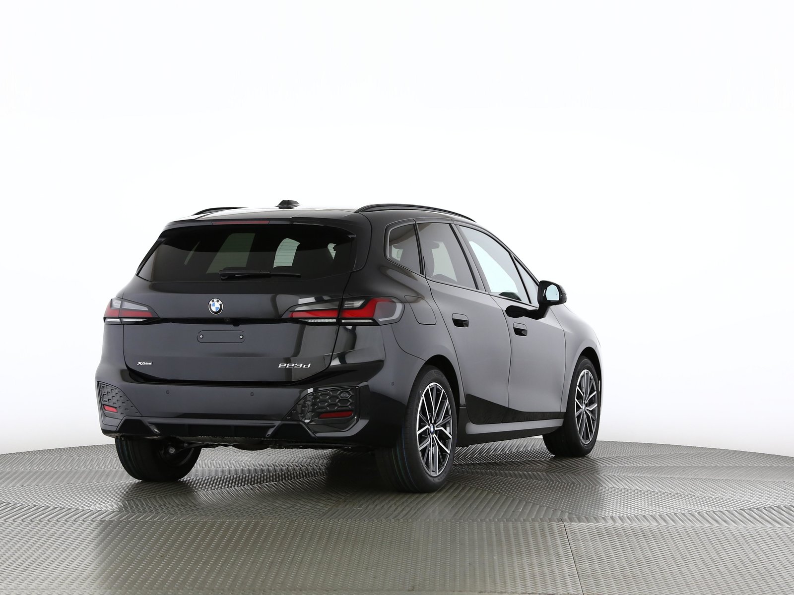 BMW 223d Active Tourer, Hybride Léger Diesel/Électricité, Voiture nouvelle, Automatique - 2