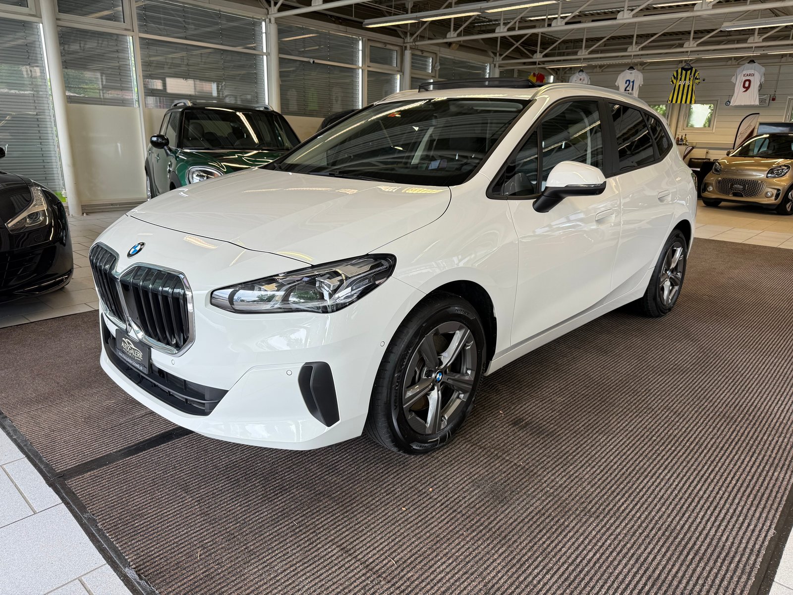BMW 223d Active Tourer DKG | CH Swiss | Panorama | Head Up | AHK, Hybride Léger Diesel/Électricité, Occasion / Utilisé, Automatique - 2