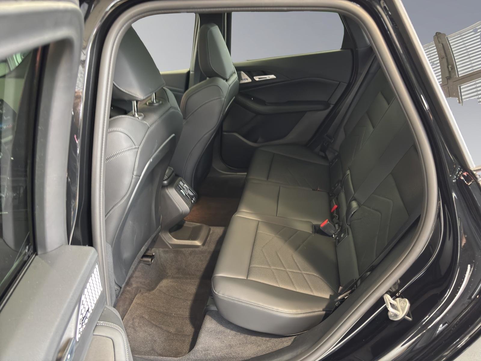 BMW 223d SDKG Active Tourer, Mild-Hybrid Diesel/Elektro, Occasion / Gebraucht, Automat - 7