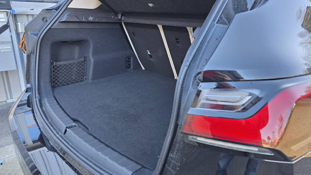 BMW 223i paddles Active Tourer, Mild-Hybrid Petrol/Electric, Second hand / Used, Automatic - 7