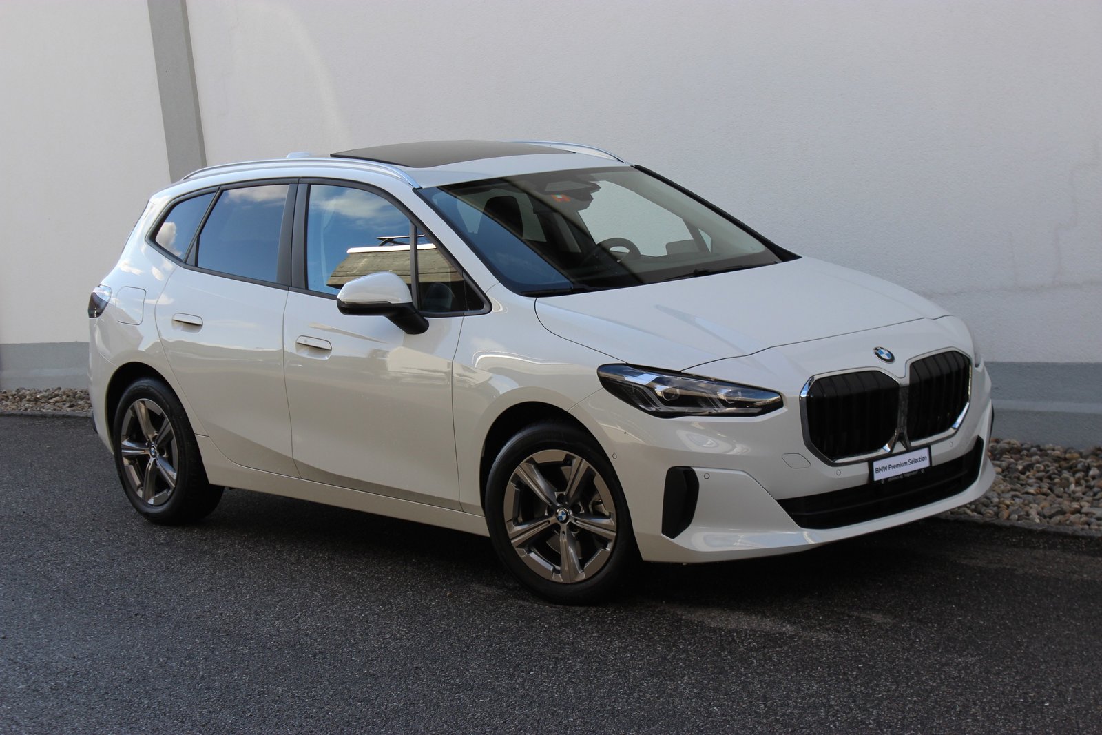 BMW 223d Active Tourer *ANHÄNGERKUPPLUNG*