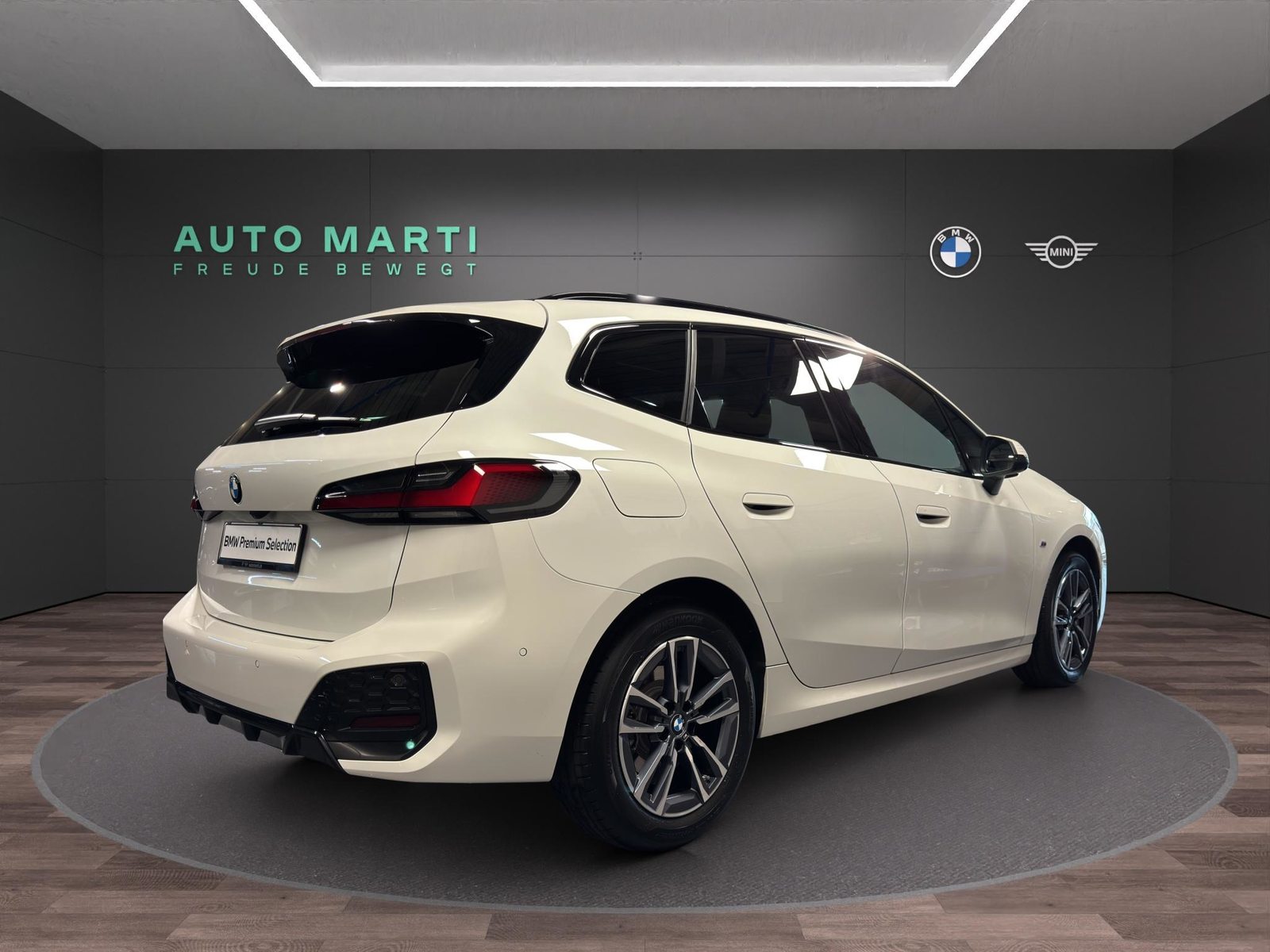 BMW 223i Active Tourer M Sport, Hybride Léger Essence/Électricité, Occasion / Utilisé, Automatique - 4